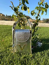 Carica l'immagine nel visualizzatore di Gallery, borsa versace da donna colore grigio