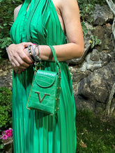 Carica l'immagine nel visualizzatore di Gallery, Versace borsa verde